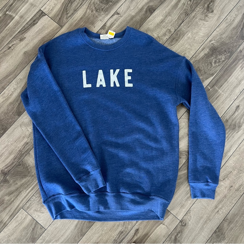 Super Soft “LAKE” Sweatshirt - size L